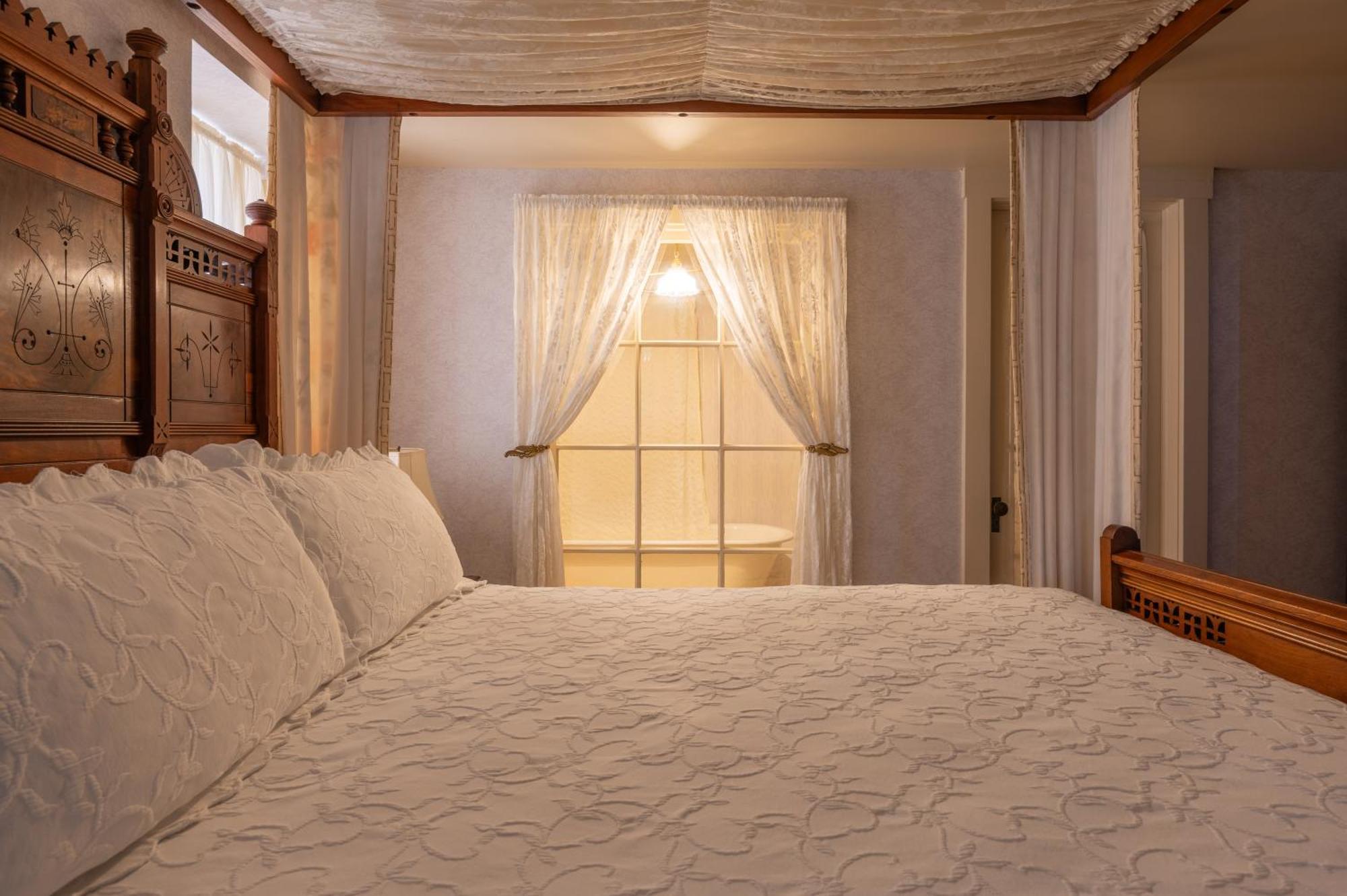 פסיפיק גרוב Martine Inn מראה חיצוני תמונה